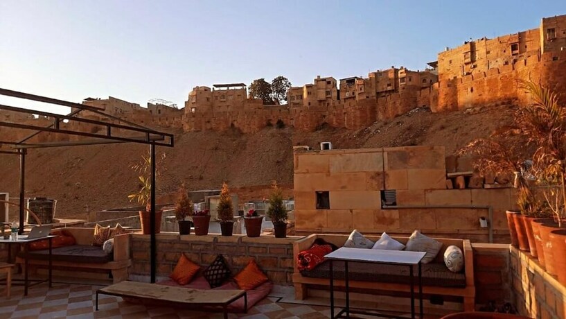 Imagen de la habitación del Hotel Abu Safari Jaisalmer. Foto 16