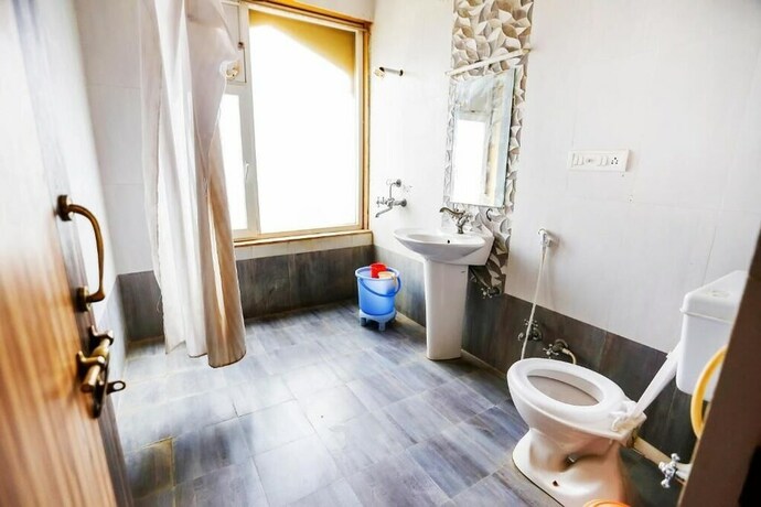 Imagen de la habitación del Hotel Abu Safari Jaisalmer. Foto 19