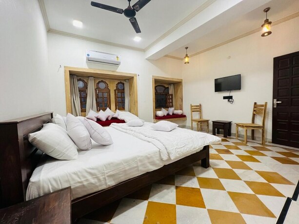 Imagen de la habitación del Hotel Abu Safari Jaisalmer. Foto 20