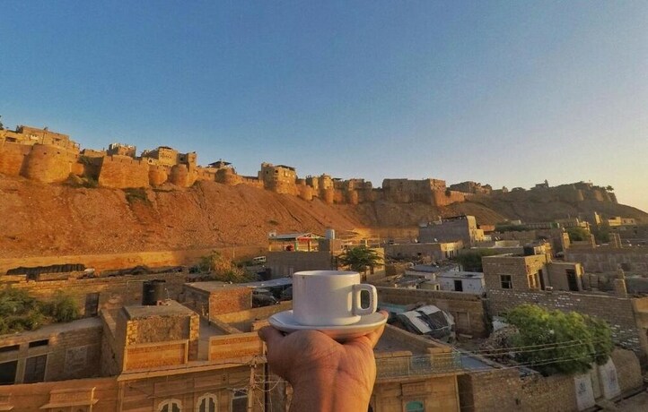 Imagen de la habitación del Hotel Abu Safari Jaisalmer. Foto 34