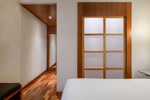 Imagen de la habitación del Hotel Ac Alcala De Henares By Marriott. Foto 16