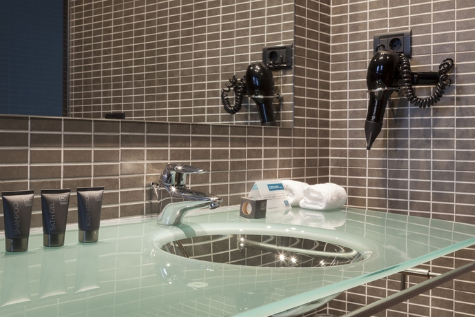 Imagen de la habitación del Hotel Ac Algeciras By Marriott. Foto 4