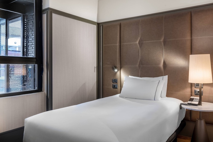 Imagen de la habitación del Hotel Ac Avenida De América By Marriott. Foto 7