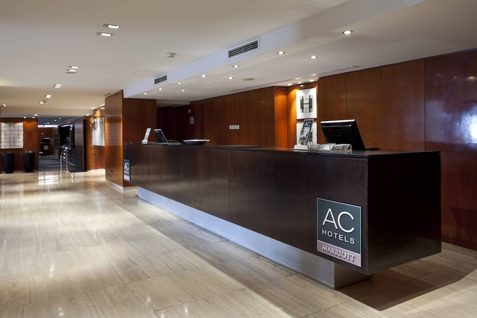 Imagen de los interiores del Hotel Ac Avenida De América By Marriott. Foto 19