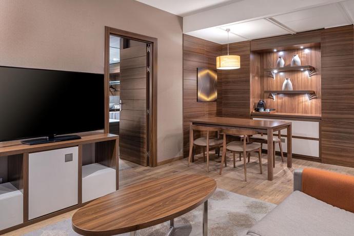 Imagen de la habitación del Hotel Ac Baqueira Ski Resort, Autograph Collection. Foto 5