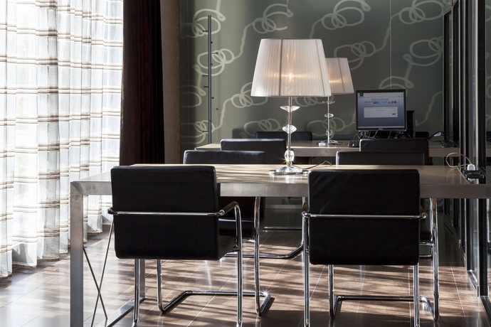 Imagen de los interiores del Hotel Ac Brescia By Marriott. Foto 8