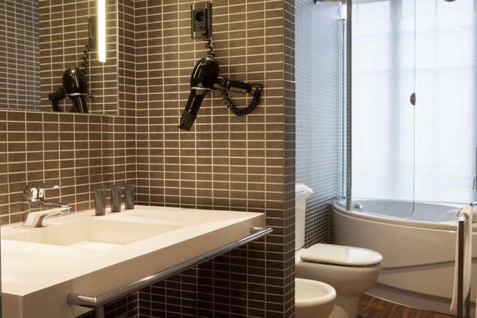 Imagen de la habitación del Hotel Ac Burgos By Marriott. Foto 8