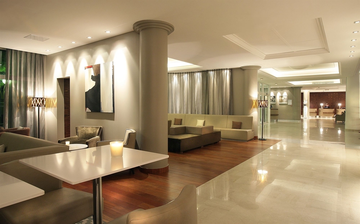 Imagen de los interiores del Hotel Ac By Marriott Ambassadeur Antibes - Juan Les Pins. Foto 11