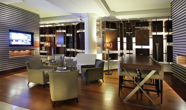 Imagen de los interiores del Hotel Ac By Marriott Ambassadeur Antibes - Juan Les Pins. Foto 14