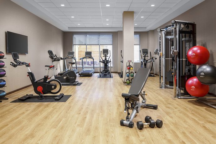 Imagen de los interiores del Hotel Ac By Marriott Chapel Hill Downtown. Foto 19