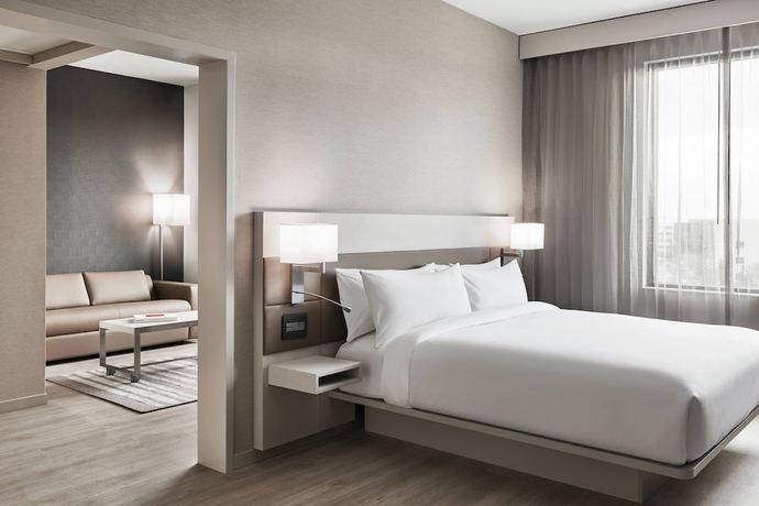 Imagen de la habitación del Hotel Ac By Marriott Charlotte Southpark. Foto 8
