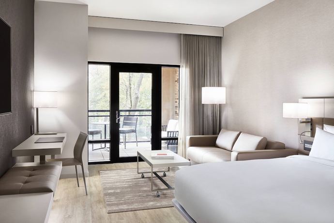 Imagen de la habitación del Hotel Ac By Marriott Charlotte Southpark. Foto 10