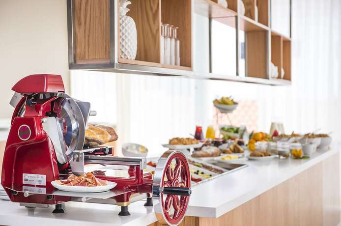 Imagen de la habitación del Hotel Ac By Marriott Guatemala City. Foto 11