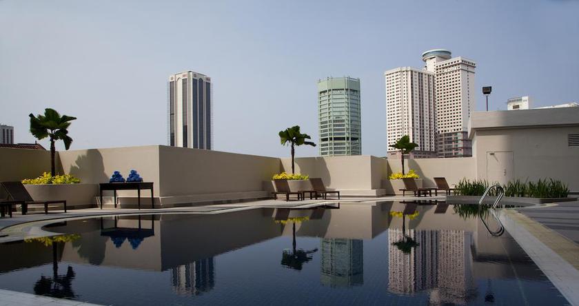 Imagen de la piscina del Hotel Ac By Marriott Kuala Lumpur. Foto 16
