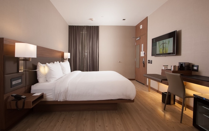 Imagen de la habitación del Hotel Ac By Marriott New Orleans French Quarter. Foto 11