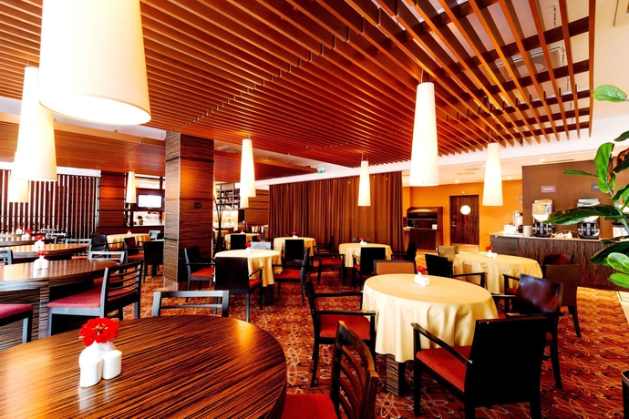 Imagen del bar/restaurante del Hotel Ac By Marriott Riga. Foto 6