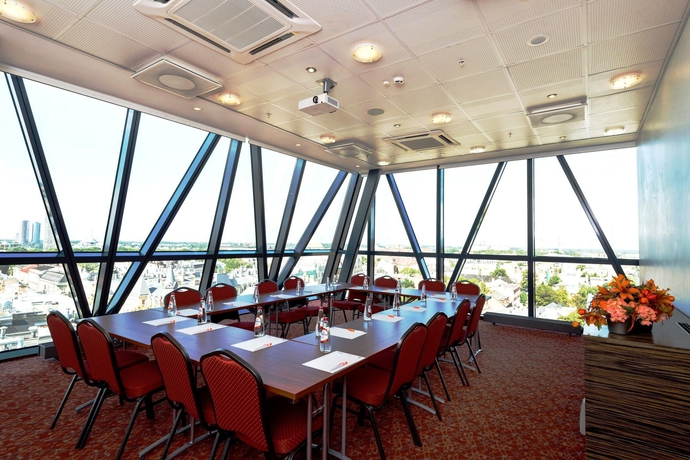 Imagen de los interiores del Hotel Ac By Marriott Riga. Foto 14