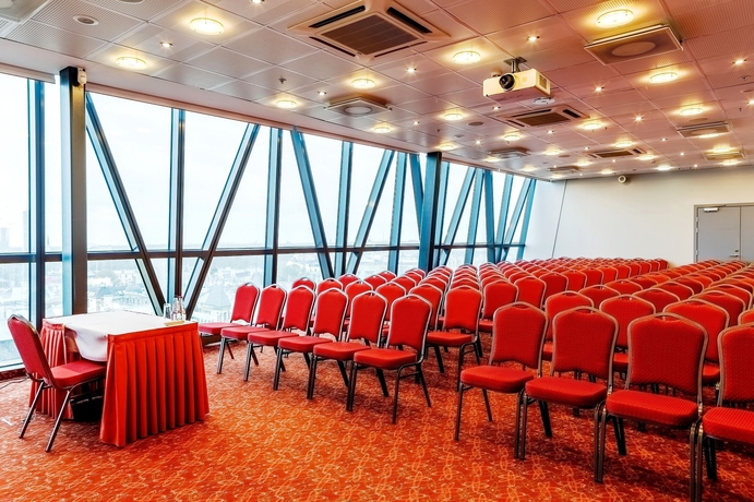 Imagen de los interiores del Hotel Ac By Marriott Riga. Foto 16