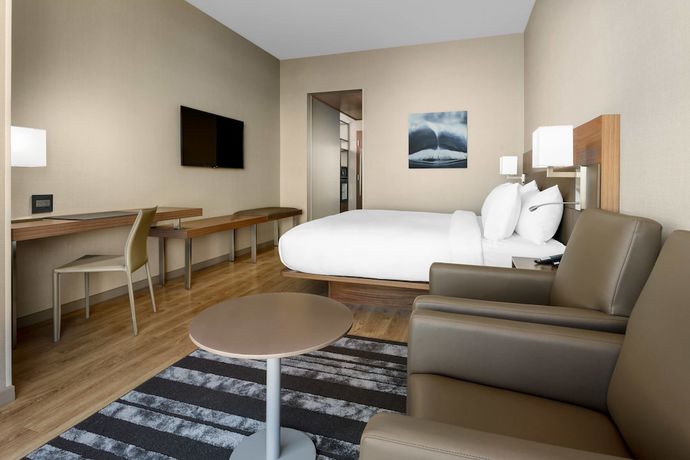 Imagen de la habitación del Hotel Ac By Marriott San Francisco Airport Oyster Point/waterfront. Foto 13