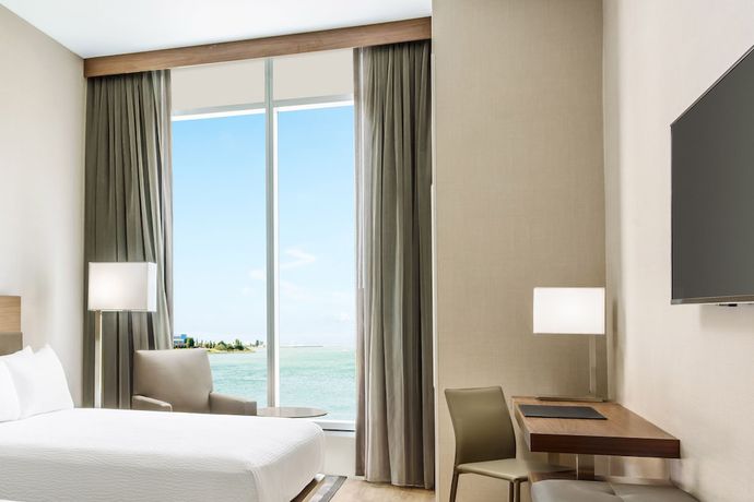 Imagen de la habitación del Hotel Ac By Marriott San Francisco Airport Oyster Point/waterfront. Foto 17