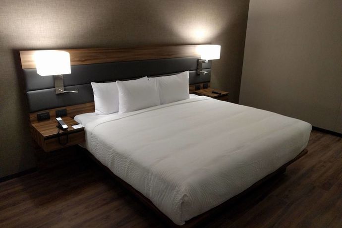 Imagen de la habitación del Hotel Ac By Marriott Santa Fe. Foto 12