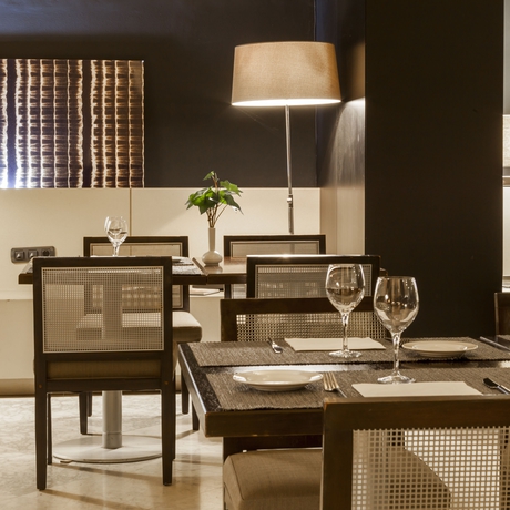 Imagen del bar/restaurante del Hotel Ac Ciudad De Sevilla By Marriott. Foto 3