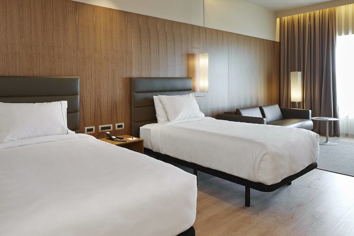 Imagen de la habitación del Hotel Ac Diagonal L'illa By Marriott. Foto 11