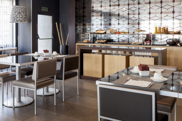 Imagen del bar/restaurante del Hotel Ac Elda By Marriott. Foto 3