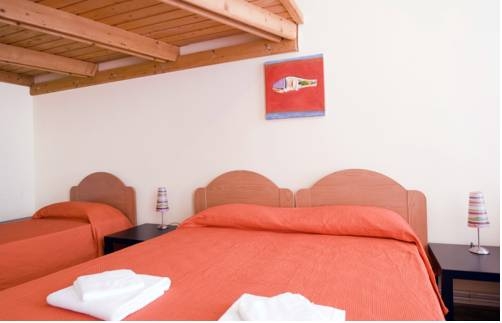 Imagen general del Hotel A.c. Holiday Apartments. Foto 12