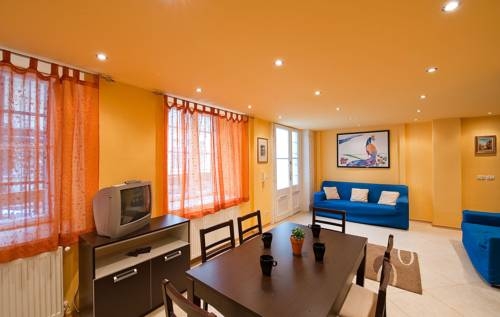 Imagen general del Hotel A.c. Holiday Apartments. Foto 14