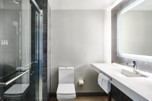 Imagen de la habitación del Hotel Ac Hotel Pleasanton. Foto 16