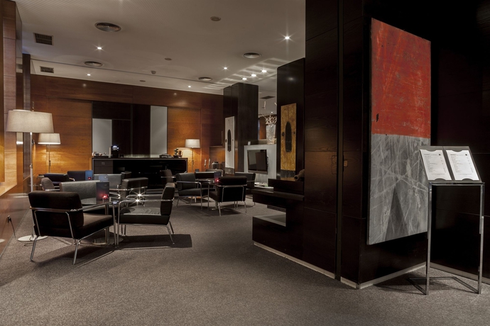 Imagen de los interiores del Hotel Ac Los Vascos By Marriott. Foto 10