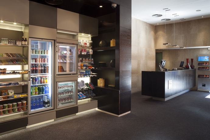 Imagen de los interiores del Hotel Ac Los Vascos By Marriott. Foto 15