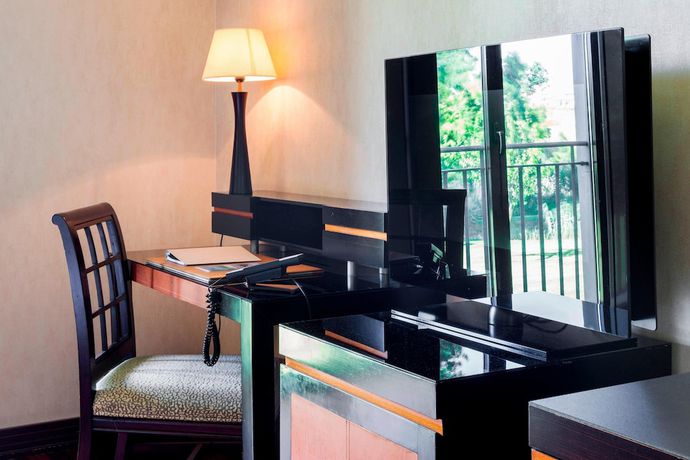 Imagen de la habitación del Hotel Ac Palacio De Santa Ana By Marriott. Foto 3