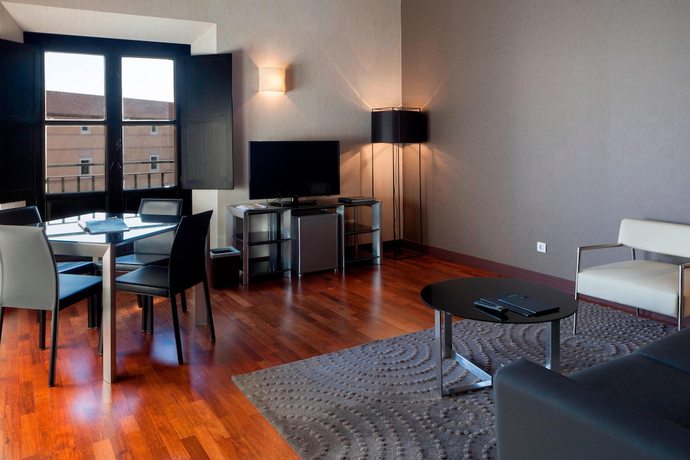 Imagen de la habitación del Hotel Ac Palacio De Santa Ana By Marriott. Foto 10
