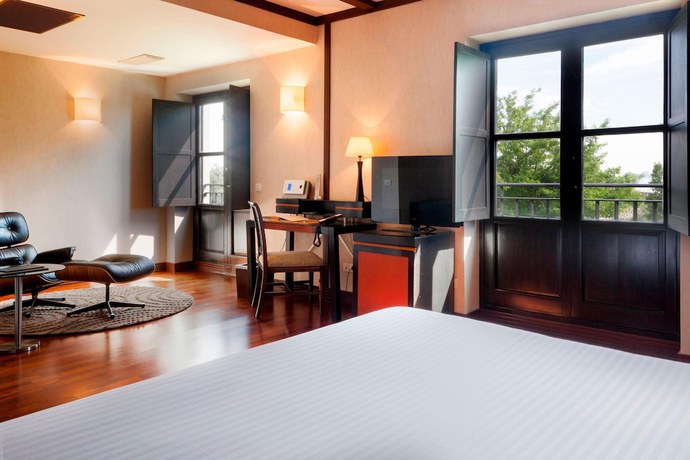 Imagen de la habitación del Hotel Ac Palacio De Santa Ana By Marriott. Foto 12