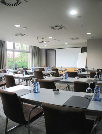 Imagen de los interiores del Hotel Ac Som By Marriott. Foto 11