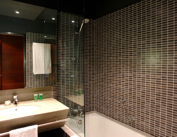 Imagen de la habitación del Hotel Ac Som By Marriott. Foto 6