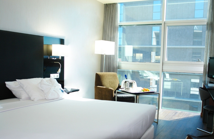 Imagen de la habitación del Hotel Ac Som By Marriott. Foto 8