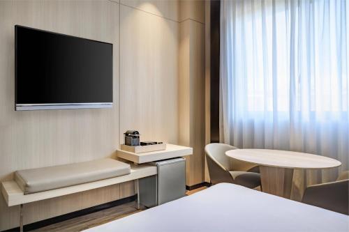 Imagen de la habitación del Hotel Ac Valencia By Marriott. Foto 20