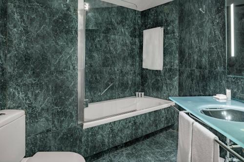 Imagen general del Hotel Ac Valencia By Marriott. Foto 7