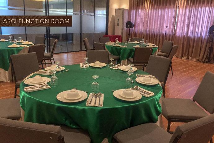 Imagen de los interiores del Hotel Acacia Bacolod. Foto 14