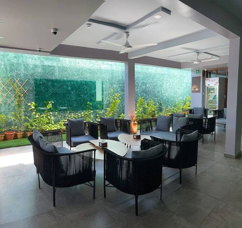 Imagen de los interiores del Hotel Acacia Beach. Foto 14