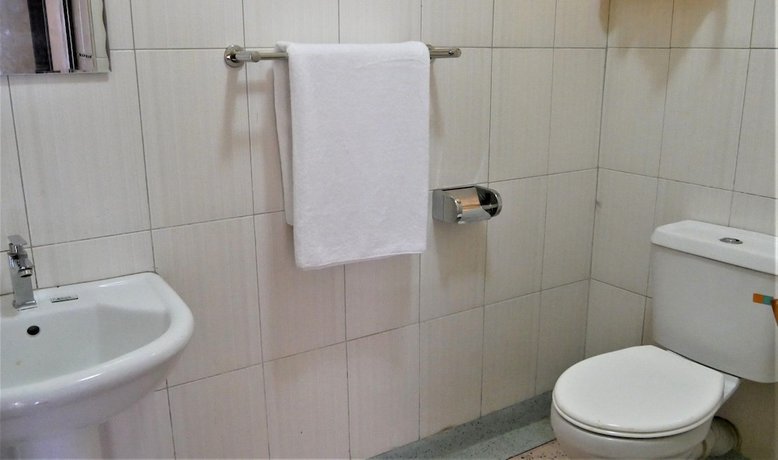 Imagen de la habitación del Hotel Acacia Boutique, Entebbe. Foto 9