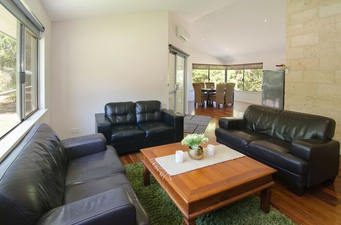 Imagen general del Hotel Acacia Chalets. Foto 2