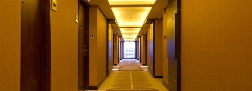 Imagen de los interiores del Hotel Acacia Manila. Foto 6