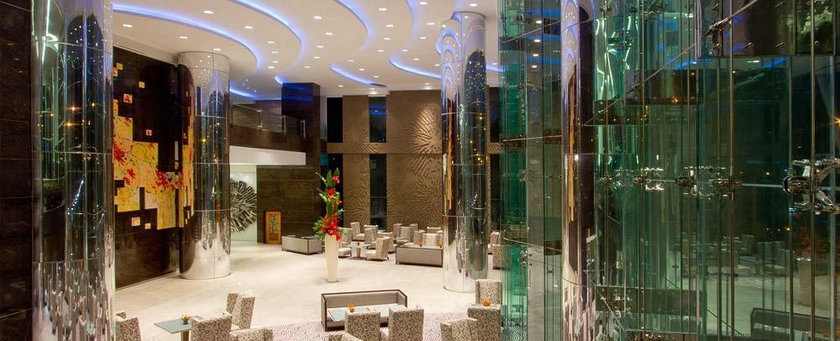Imagen de los interiores del Hotel Acacia Manila. Foto 10