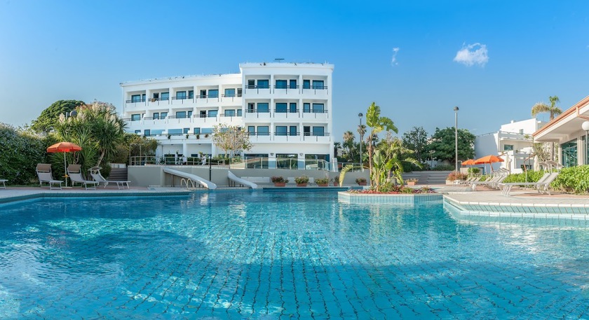 Imagen general del Hotel Acacia Marina. Foto 5