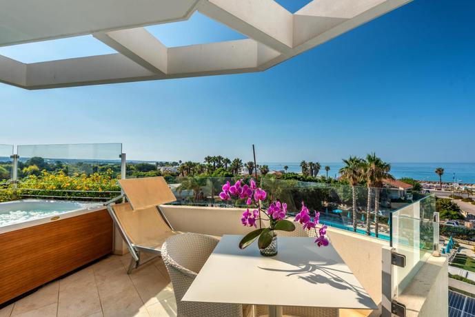 Imagen de los interiores del Hotel Acacia Palace. Foto 10