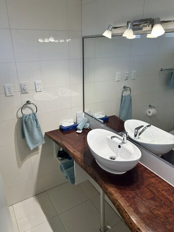 Imagen general del Hotel Acacia Rose Motor Inn. Foto 15